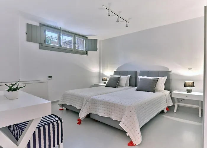 Empire Luxury * Santa Maria (Paros)