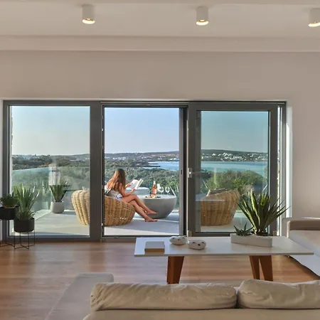 Empire Luxury * Santa Maria (Paros)