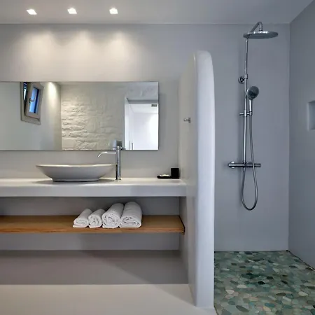 Empire Luxury Villa Santa Maria (Paros)