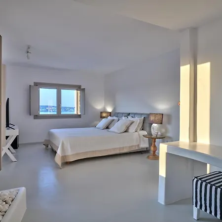 Empire Luxury * Santa Maria (Paros)
