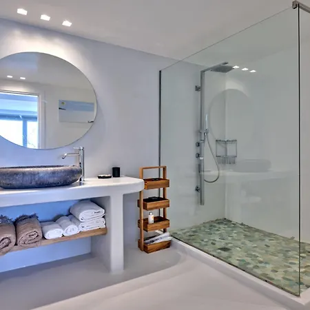 Empire Luxury Villa Santa Maria (Paros)