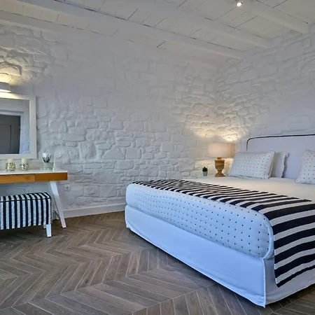 Empire Luxury Santa Maria (Paros)
