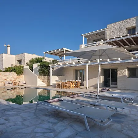 Empire Luxury Villa *