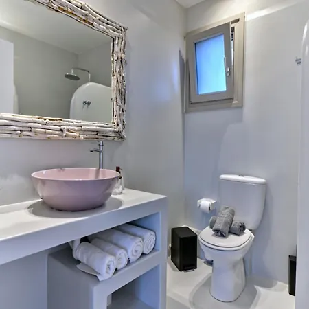 Empire Luxury Villa *