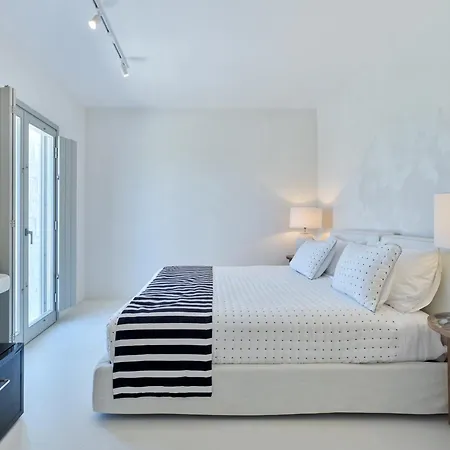 Empire Luxury Santa Maria (Paros)