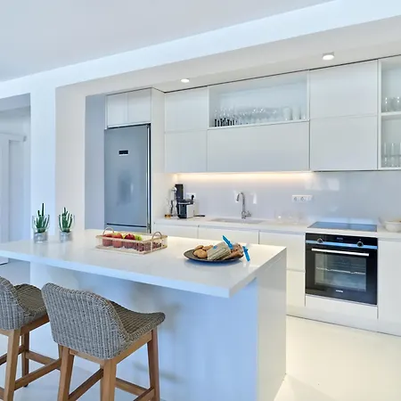 Empire Luxury * Santa Maria (Paros)