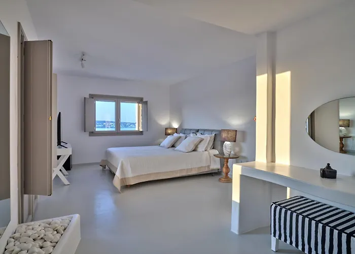 Empire Luxury * Santa Maria (Paros)