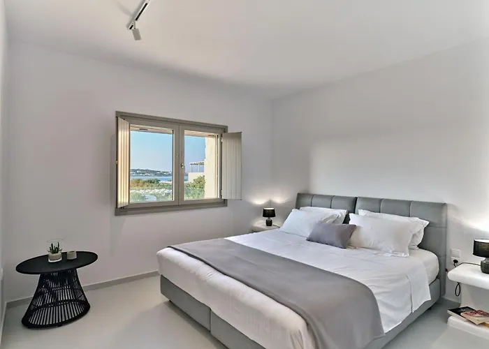 Empire Luxury Santa Maria (Paros)