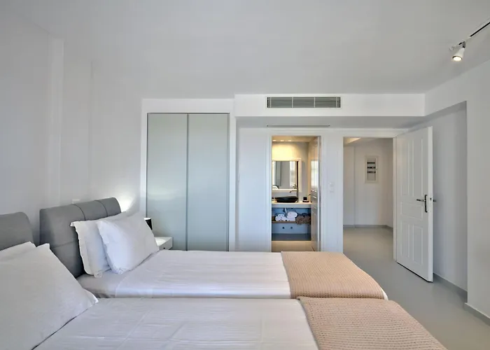 Empire Luxury Villa Santa Maria (Paros)